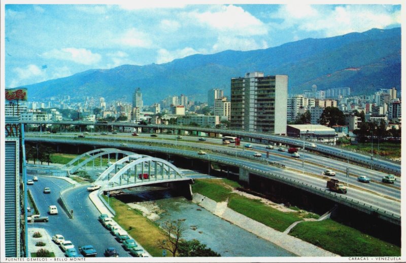 Venezuela Caracas Puentes Gemelos Llegando... Vintage Postcard C254