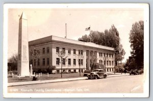 Postcard Klamath County Court House, Cars & Obelisk, Klamath Falls, Oregon RPPC