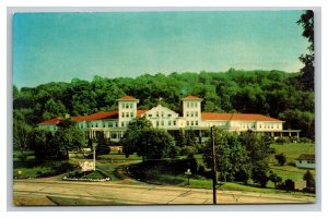 Vintage 1960's Postcard Summit Hotel US Route 40 Uniontown Pennsylvania