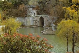 B73169 Bacl lake in the summer palace China