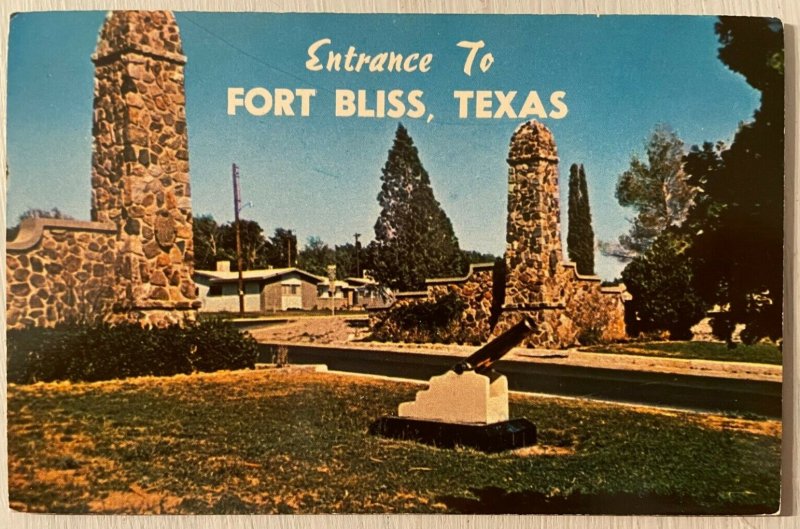 Vintage Postcard 1950's Pershing Gate Entrance to Fort Bliss El Paso TX 