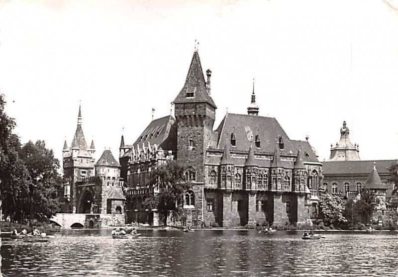 Schloss Vajdahunyad Budapest Republic of Hungary Postal Used Unknown 