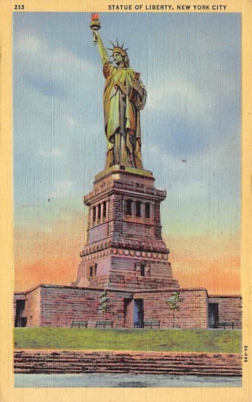 Statue of Liberty New York City, USA Postal Used Unknown 