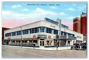 c1930's Greyhound Bus Terminal Cars Gunninghams Detroit Michigan MI Postcard