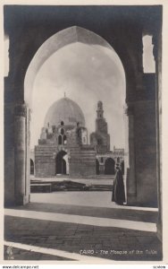 RP: CAIRO , Egypt , 00-10s ; The Mosque of Ibn Tulun