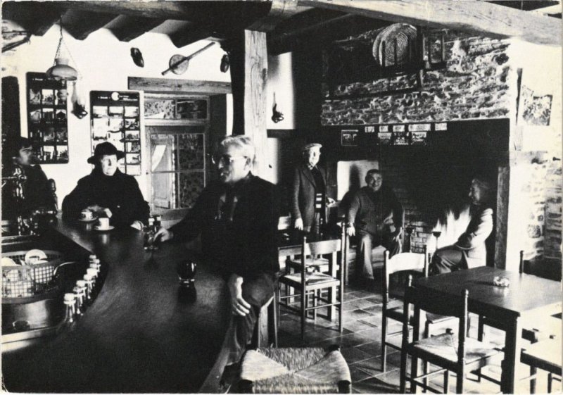 CPM Seilhac - Cafe de l'Horloge - Interieur Limousin (1060636)