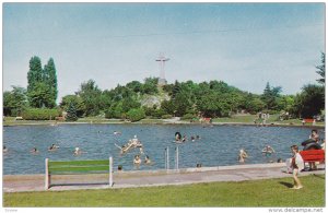 La piscine et la Croix du Parc Sauve , SALABERRY DE VALLEYFIELD , Quebec , 50...