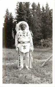 c1950 RRPC Postcard Indian Man in Chief's White Buckskin Pendleton Round Up OR