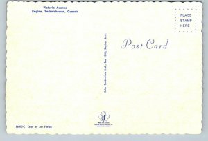 Regina Inn, Victoria Avenue & Osler Street, Regina Saskatchewan, Chrome Postcard