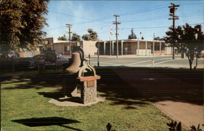 Healdsburg CA Spelling Error Healsburg 1950s Postcard 