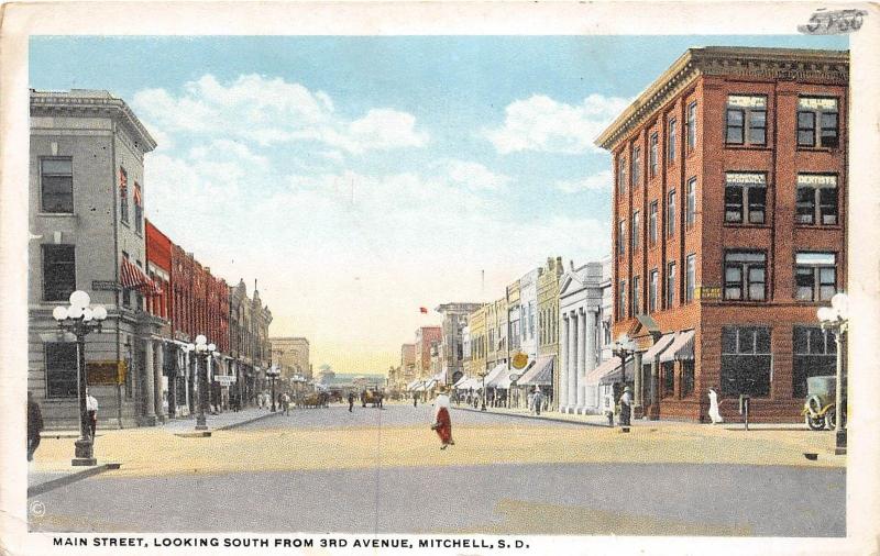 South Dakota SD Postcard c1910 MITCHELL Main Street South from 3rd Avenue Stores