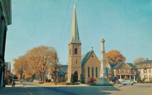 USA St. Andrews Episcopal Church Walnut Street Walden NY Vintage Postcard 07.36