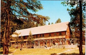 OR, Oregon DIAMOND LAKE RESORT LODGE Douglas County  ca1950's ROADSIDE  Postcard