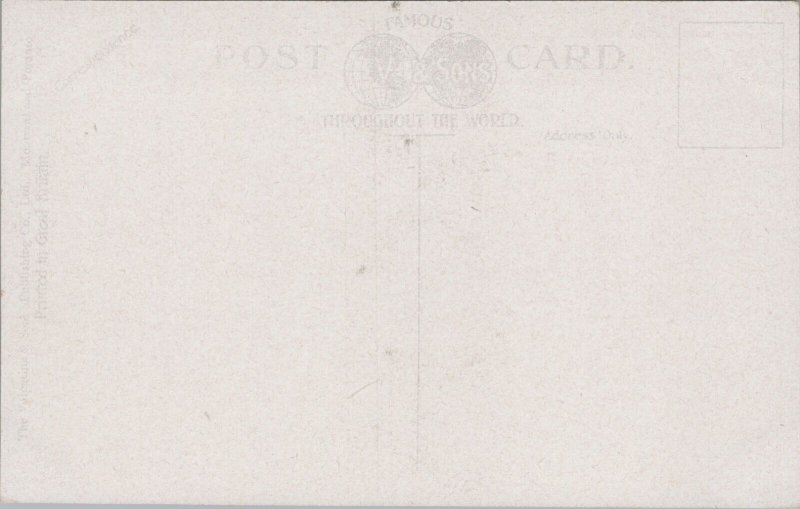 Canada Grounds Facing Parliament Buildings Quebec Vintage Postcard C088