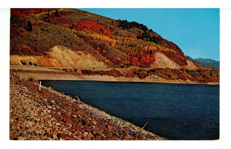 ID - Bonneville County. Palisades Dam Lake & Foliage