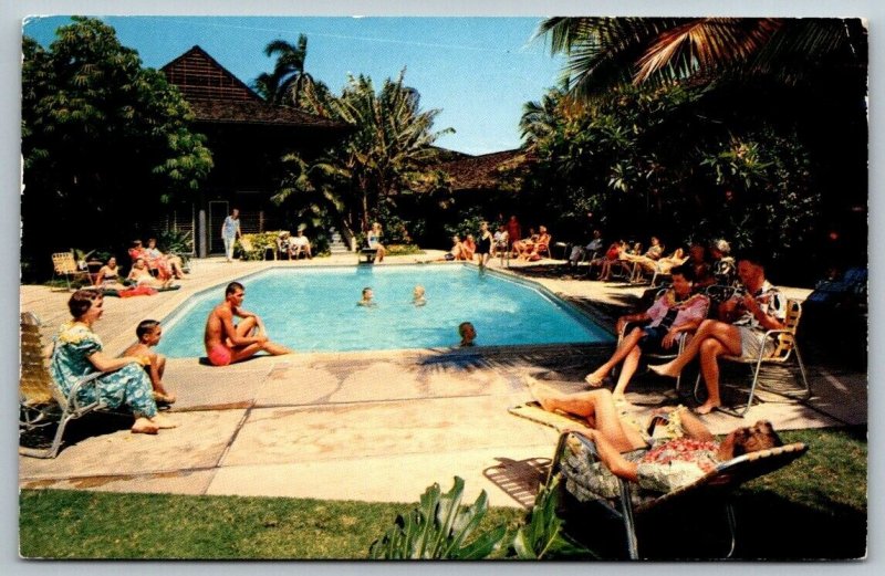 Waikiki  Hawaii   The Breakers Resort Hotel  1959   Postcard