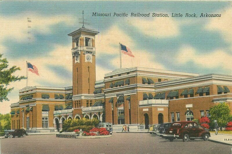 Little Rock Arkansas Missouri Pacific Railroad Station autos Postcard 21-14523