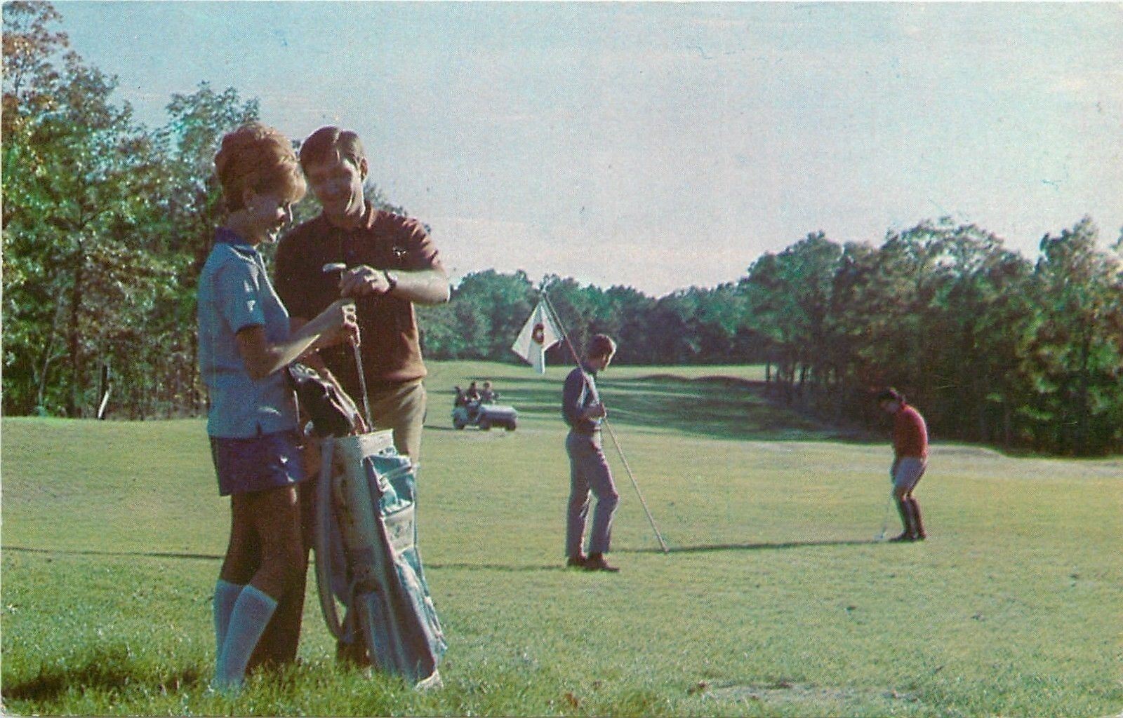 Osage Beach Mo Lady W Beehive Haircut Golfs W Husband Tan