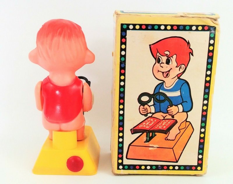 Clever Boy Gag Gift Boy on Toilet Reading Water Squirting Plastic Vtg Untested