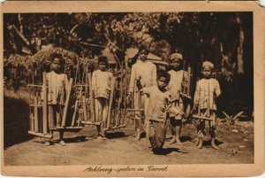 PC ethnic types GAROET Ankloeng spelers INDONESIA (a18472)