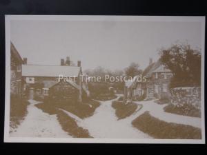 Northamptonshire: Moreton Pinkney (Scene 2) - Reproduction Postcard