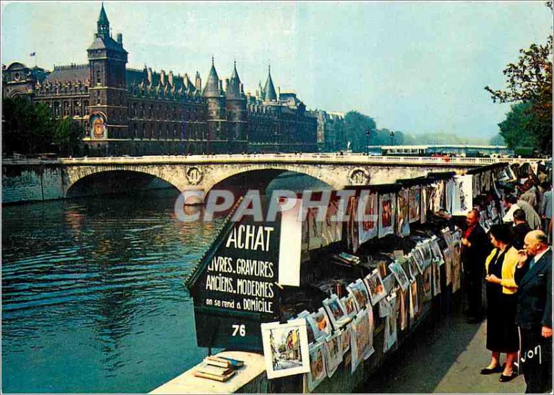 Postcard Modern Paris The dock booksellers Gesvres and the Conciergerie