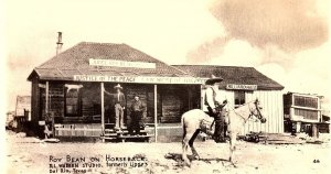 DEL RIO TEXAS JUDGE ROY BEAN ON HORSEBACK RL WARREN STUDIO RPPC POSTCARD P1346