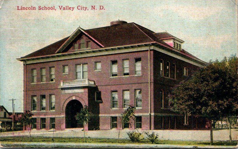 North Dakota Valley City Lincoln School 1917