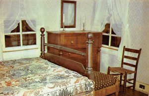 Tom Sawyer's Room in Mark Twain Home at Hannibal, MO, USA Unused 