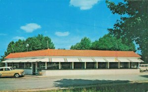 Fairfax VA Lee's Diner on Route 211 & 50  Old Car Postcard