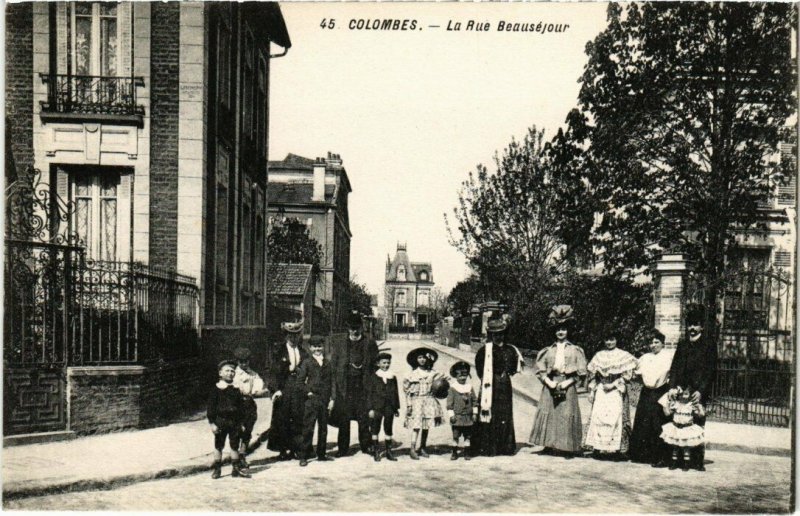 CPA COLOMBES - La Rue Beauséjour (987033)