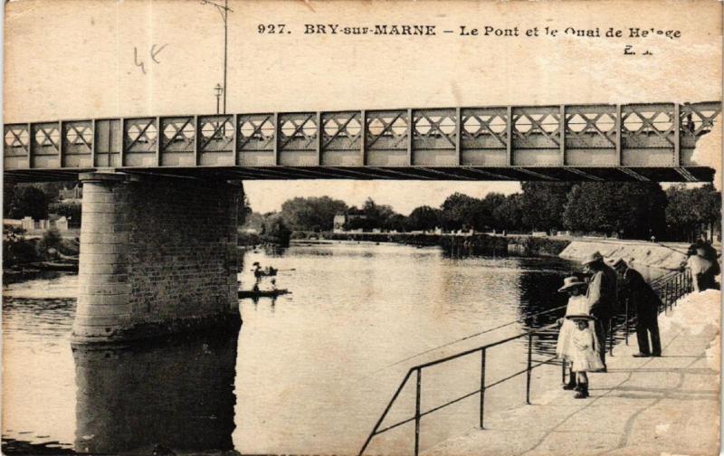CPA BRY-sur-MARNE Le Pont et le Quai de Halage (600155)