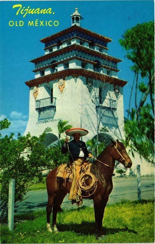 CPM AK Tijuana. El famoso Monumento de Agua Caliente MEXICO (663362)