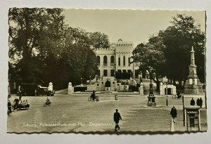 UNUSED POSTCARD - PALACE COUNCIL HOUSE TILBURG NETHERLANDS (KK2704) 