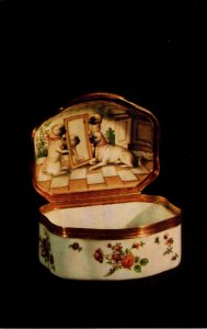 Russia Leningrad The Hermitage Museum Small Box Imperial Porcelain Factory