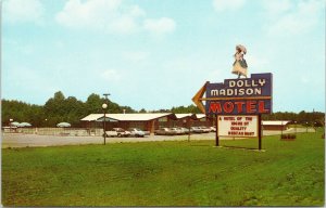 postcard  North Carolina - Dolly Madison Motel near Greensboro on US 220 By Pass