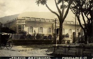 colombia, MEDELLIN, Palacio Arzobispal (1910s) Obando RPPC Postcard