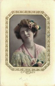 Victorian Beautiful Lady Portrait B41