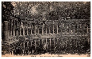 France  Paris  Parc Monceau la Colonnade