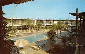 Long Beach California 1960s Postcard International Inn Motel Swimming Pool
