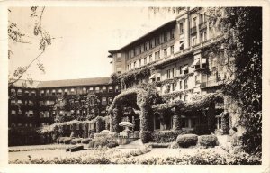 Pasadena California 1947 RPPC Real Photo Postcard Huntington hotel The Ship Room