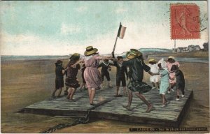 CPA CABOURG Sur la Plage Une Bonne Partie (1250190)