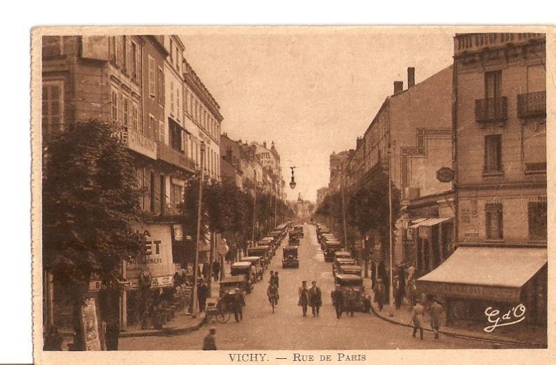 Postal 026803 : Vichy, Rue de Paris..