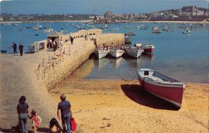 uk8211 old quay and st marys   harbour  scilly uk