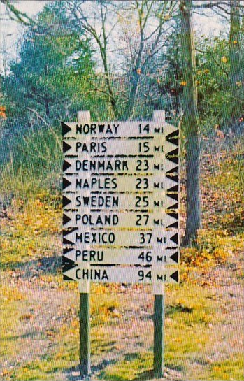 maine country sign post