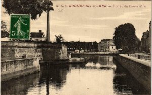 CPA ROCHEFORT-sur-MER Entrée du Bassin no 2 (666938)