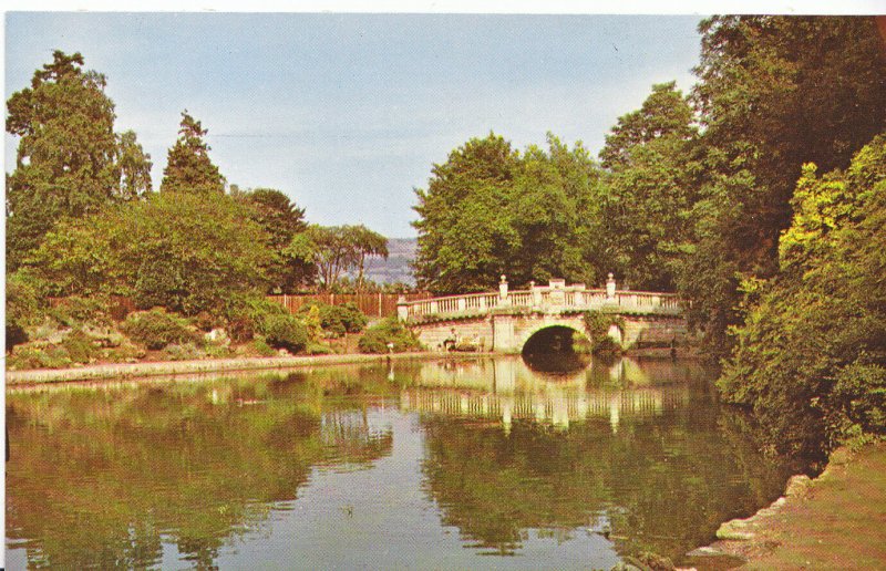 Gloucestershire Postcard - Pittville Park - Cheltenham    P577