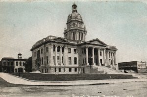 Vintage Postcard Front Entrance State Court House Building Paris Kentucky K.Y.