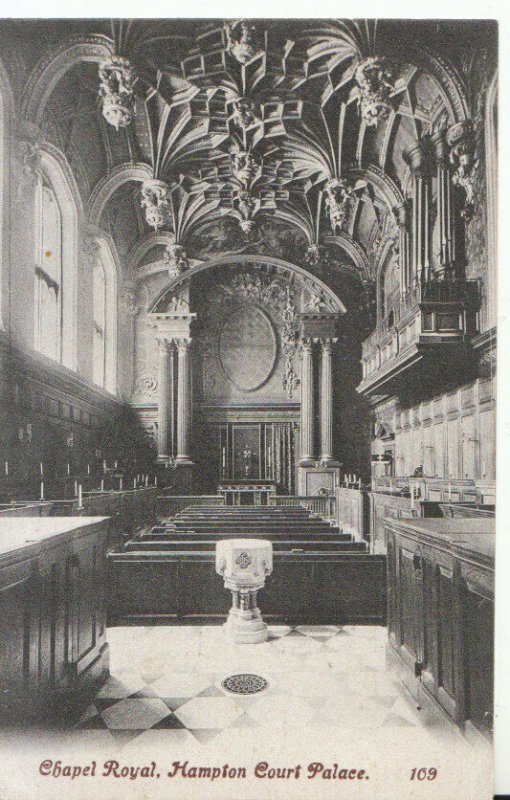 Middlesex Postcard - Chapel Royal - Hampton Court Palace - Ref TZ1850