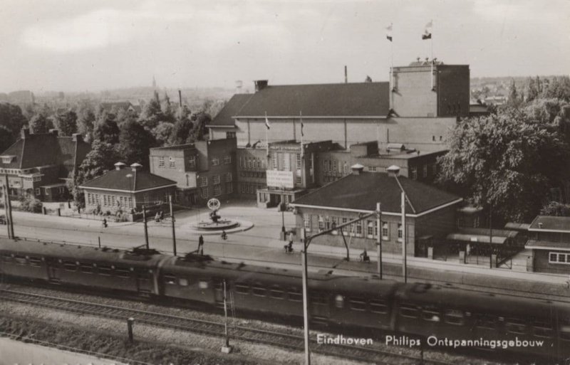 Eindhoven Philips Ontspanningsgebouw Train Holland RPC Postcard